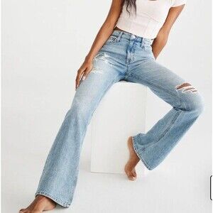 Aeropostale High Rise Flare Light Wash Distressed Thrashed Blue Jeans 0R Cotton